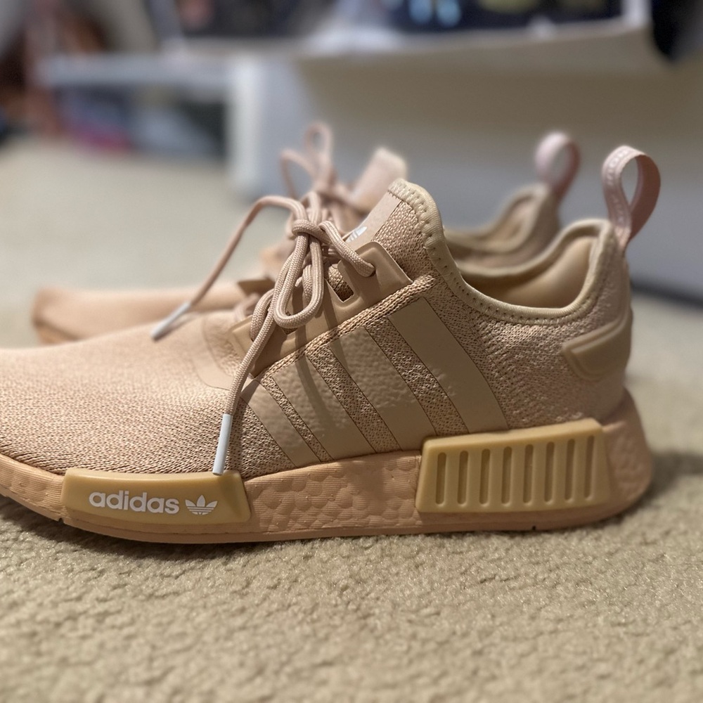 Adidas NMD R1 in Light Tan